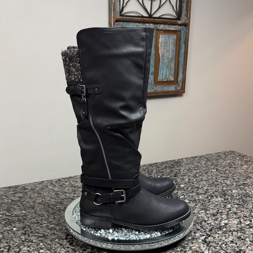 XOXO Black Textured sweater riding Boots NWOT 9.5 - Picture 6 of 12